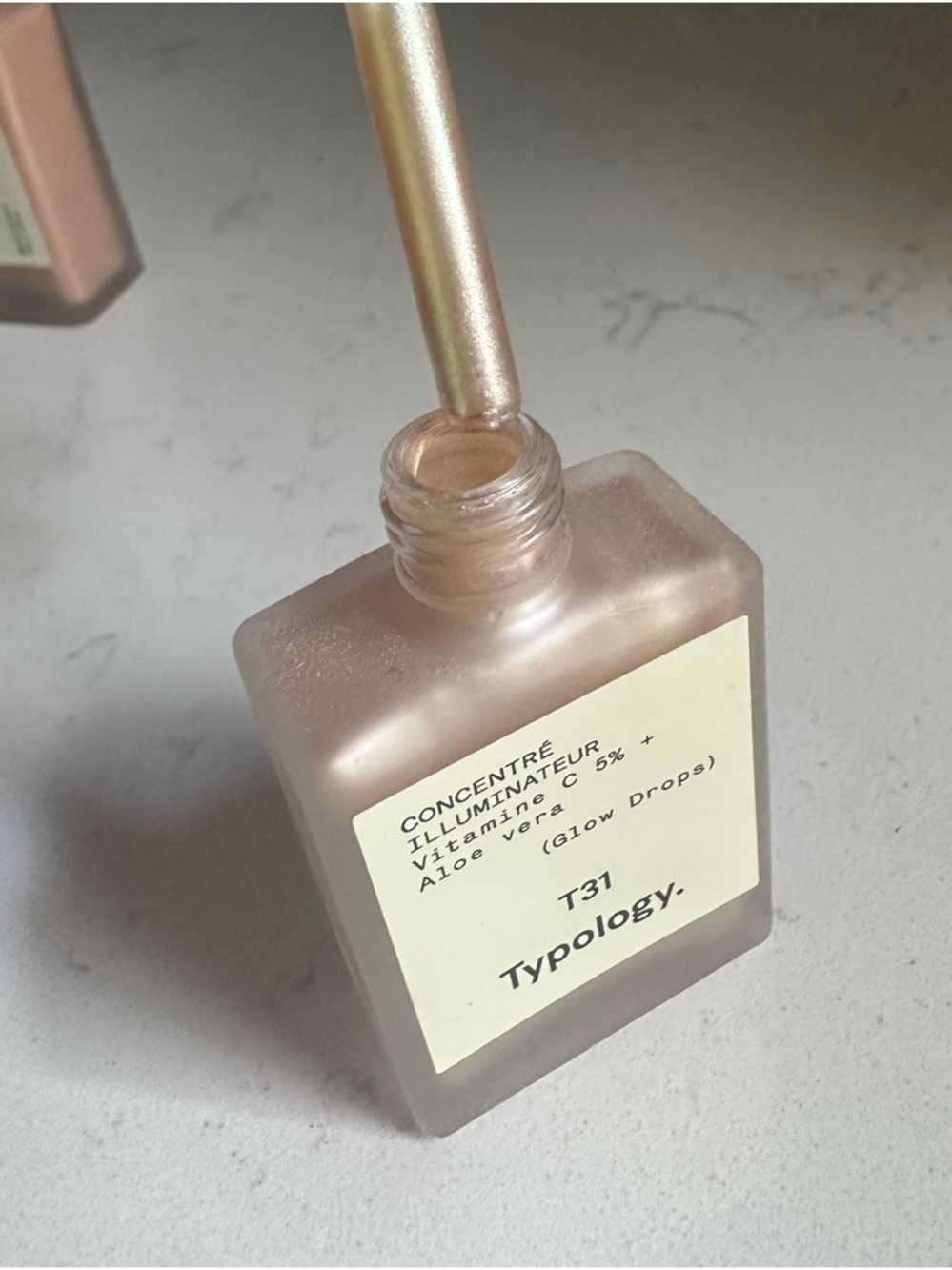 T31 Glow Drops Illuminating Serum - Light Peach - Picture 7 of 7